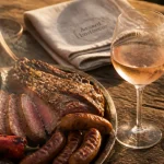 Vin barbecue : rosé structuré et blanc vif au grill fumant