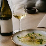 accord mets vins chassagne-montrachet blanc : turbot beurre blanc, vin jaune pâle